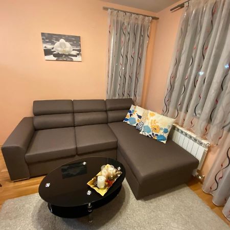 Mia'S Apartment, Stylish One Bedroom Suite Sofia Luaran gambar