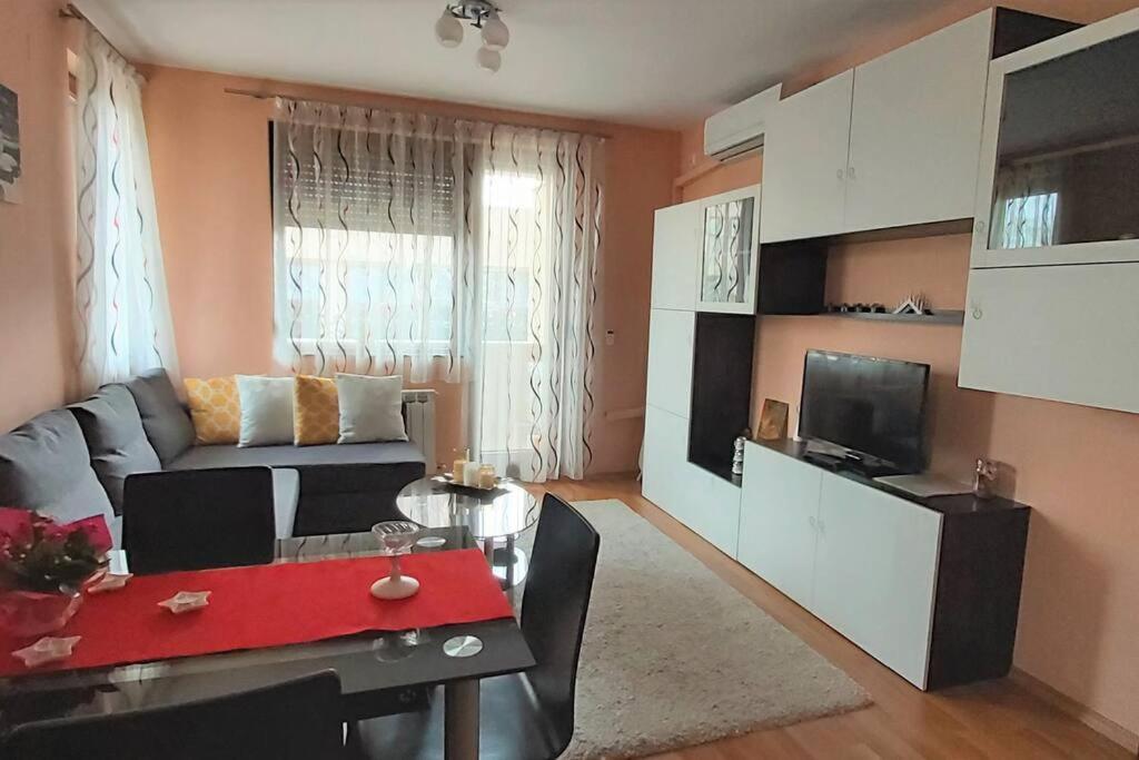 Mia'S Apartment, Stylish One Bedroom Suite Sofia Luaran gambar