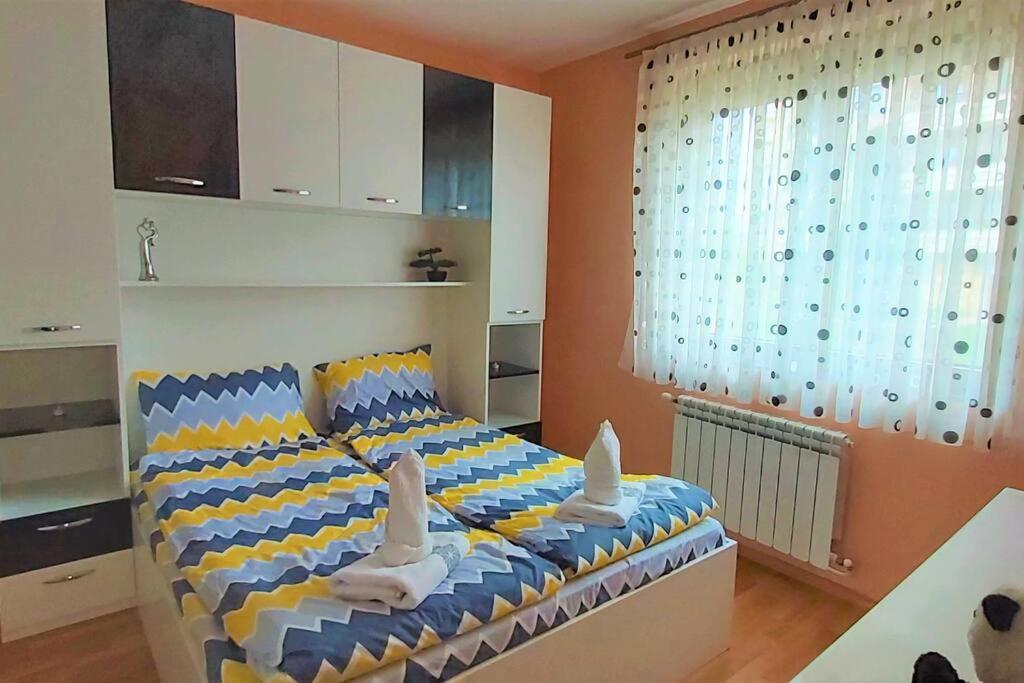Mia'S Apartment, Stylish One Bedroom Suite Sofia Luaran gambar