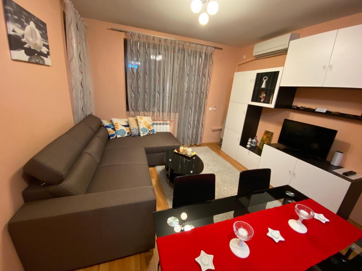 Mia'S Apartment, Stylish One Bedroom Suite Sofia Luaran gambar